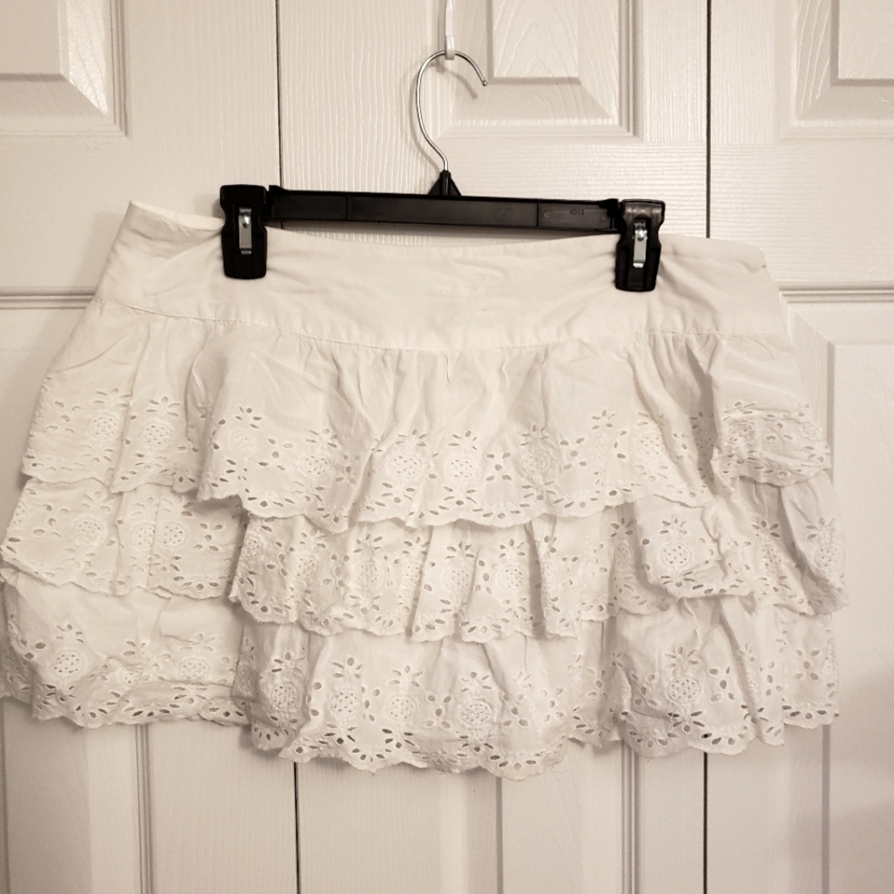 Charlotte Russe White Floral Lace Mini Skirt - 10